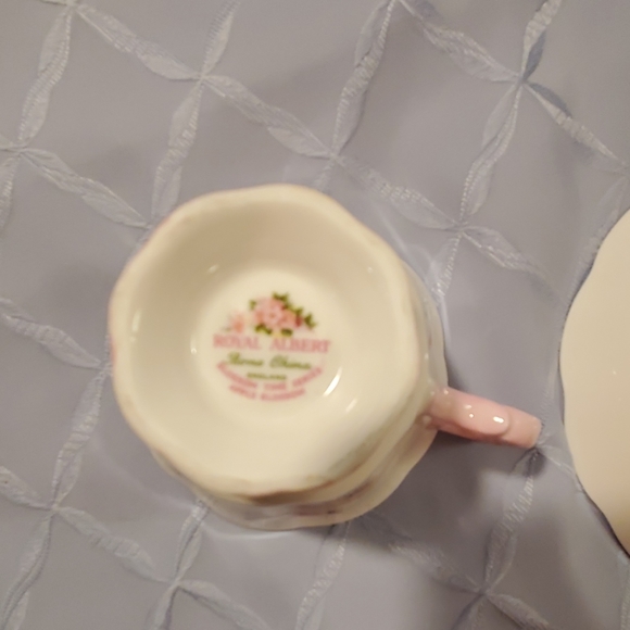 Vintage ROYAL ALBERT Apple Blossom Time Series EUC - Picture 6 of 8